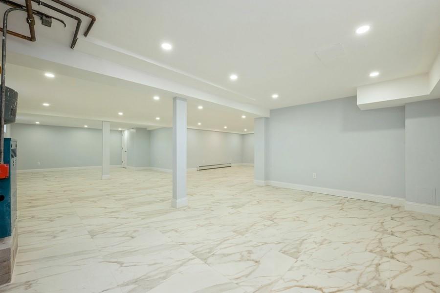 15 Kirkwood Drive, Glen Cove, New York image 34