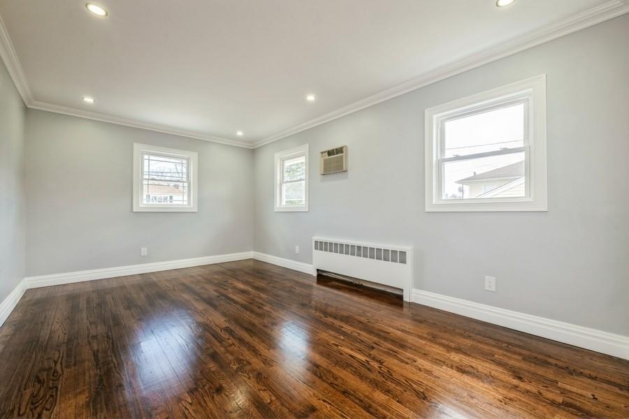 15 Kirkwood Drive, Glen Cove, New York image 16