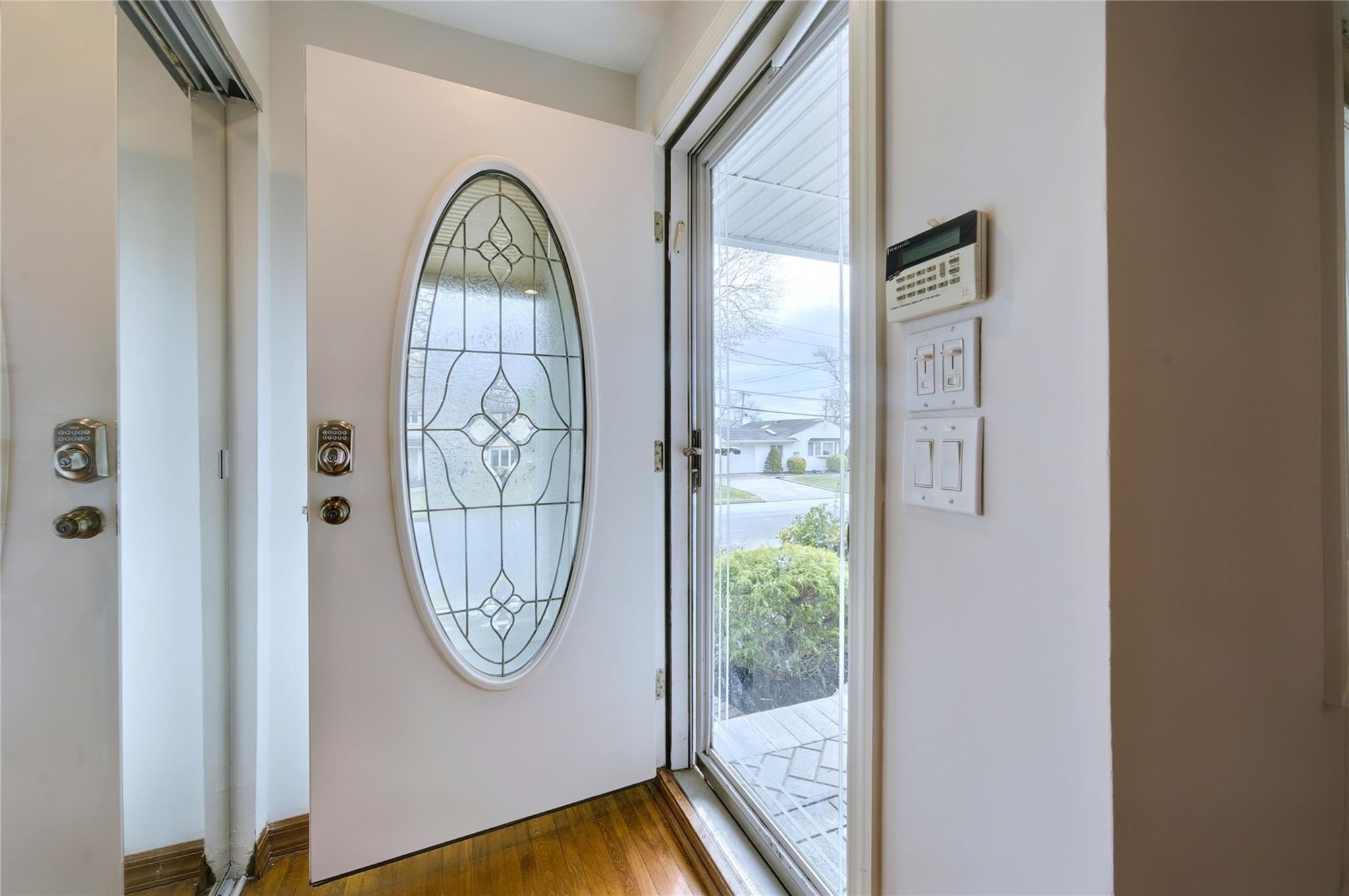 3 Grace Park Dr, Commack, New York image 4