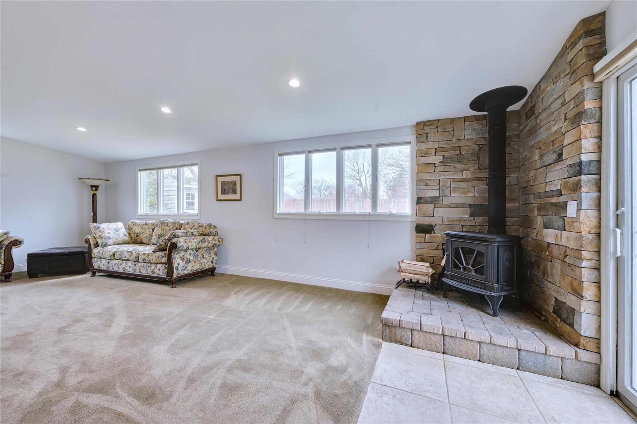 3 Grace Park Dr, Commack, New York image 18
