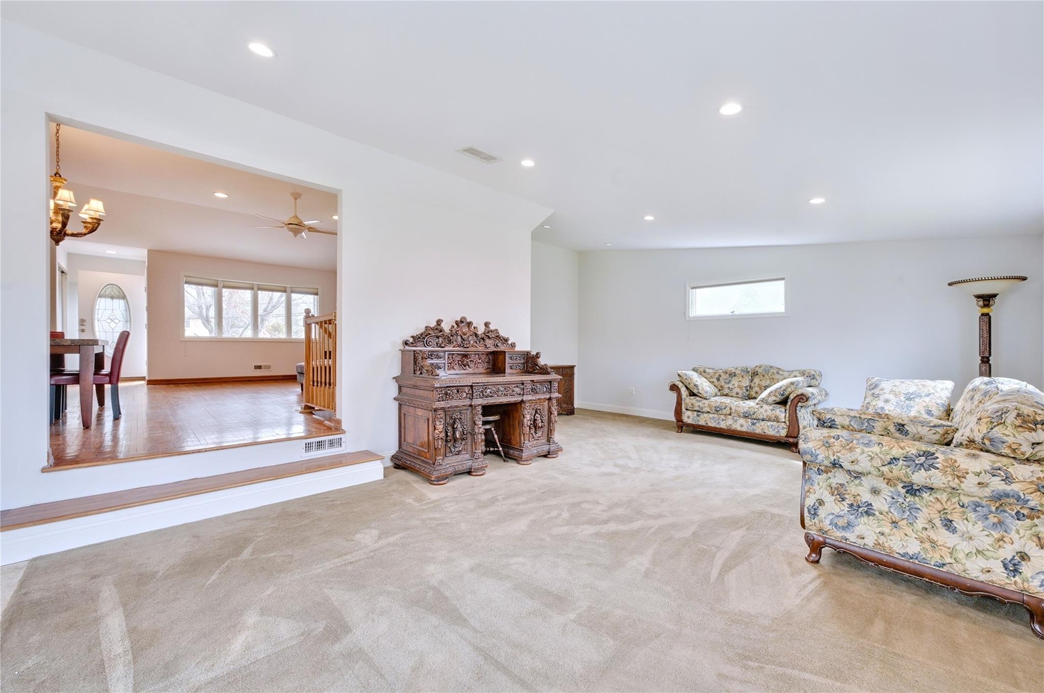 3 Grace Park Dr, Commack, New York image 16