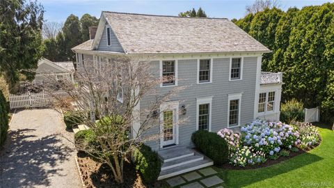 Homes For Rent - 60 Old Town Crossing<br/> Southampton, NY 11968
