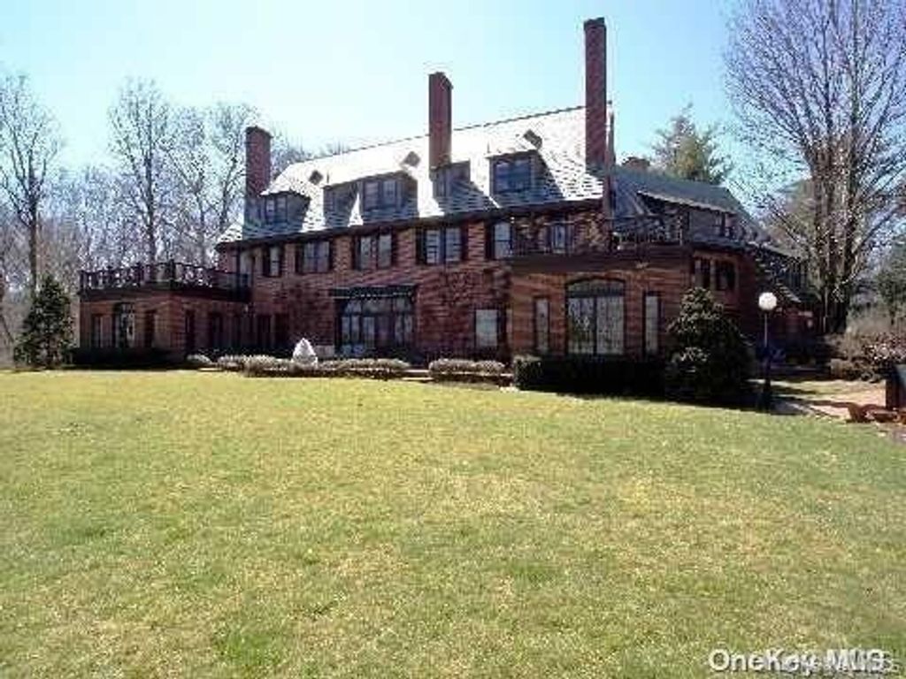 Photo of 219 Feeks Lane, Mill Neck, NY 11560 (MLS # 922985)