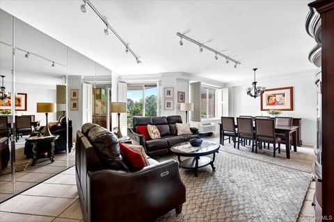 Photo of 100 Hilton Avenue #507E, Garden City, NY 11530 (MLS # 901664)