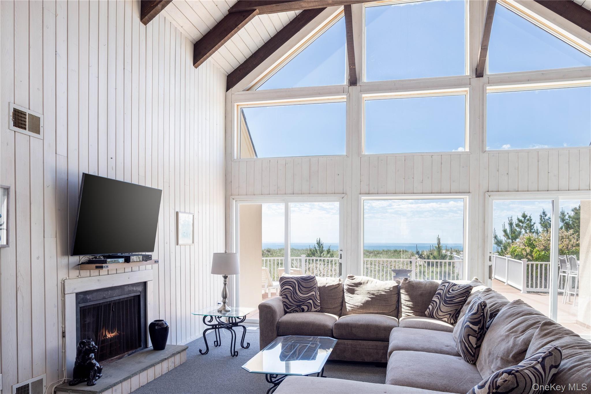 373 Dune Road