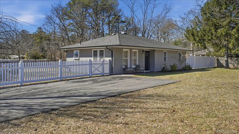 Homes For Sale - 130 Beaver Dam Road<br/> Brookhaven, NY 11719