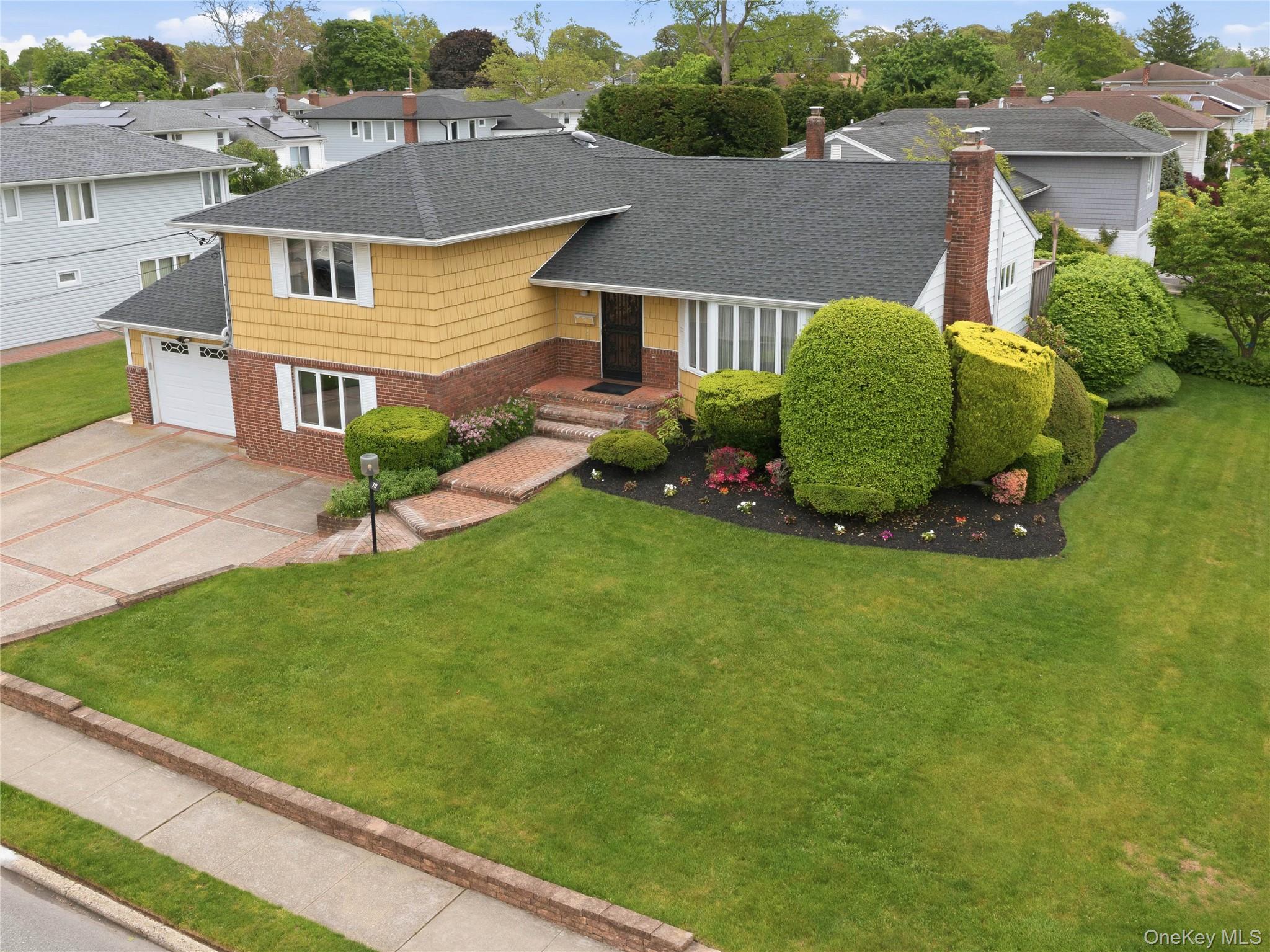 70 Polo Road