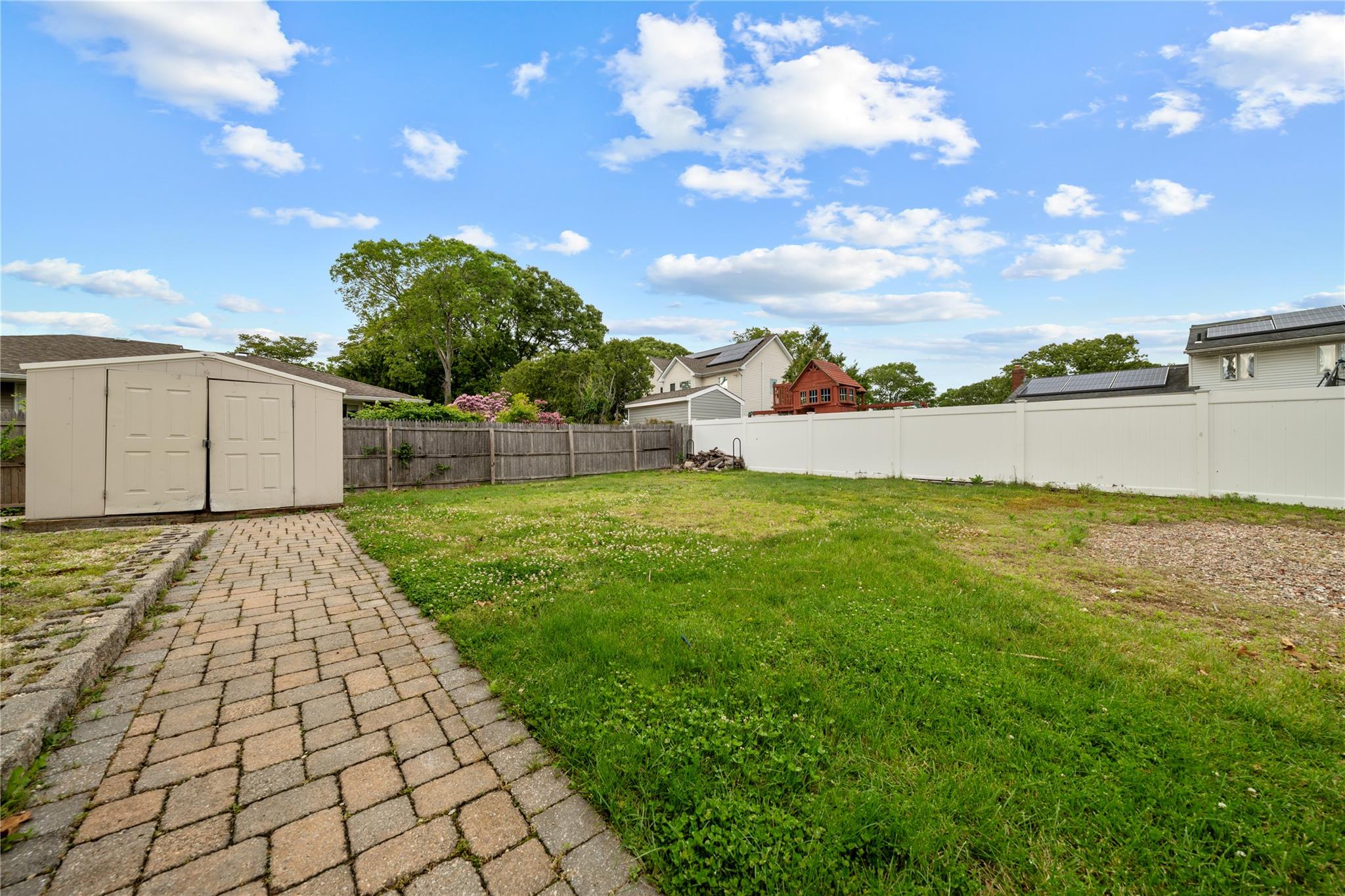 55 Newton Avenue, Selden, New York image 25