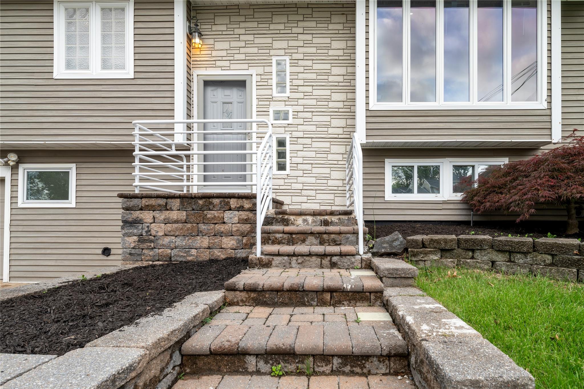 55 Newton Avenue