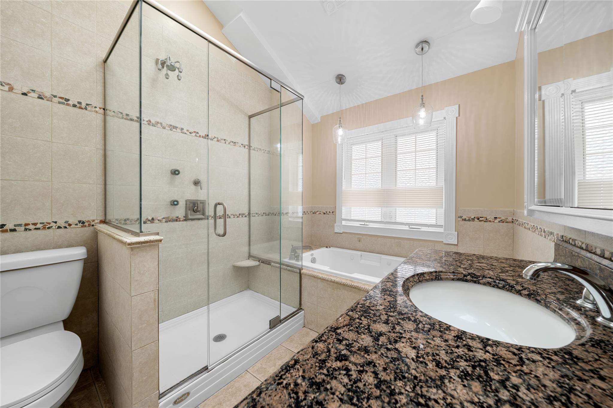 55 Newton Avenue, Selden, New York image 12