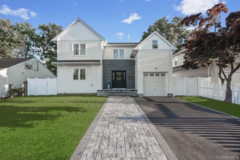 5 Relda Street Plainview NY 11803