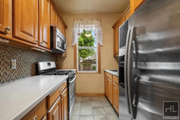 3424 34TH ST, ASTORIA, NY 11106 - Image b413cacd4a048ebd77c082990185a06d/2953778728