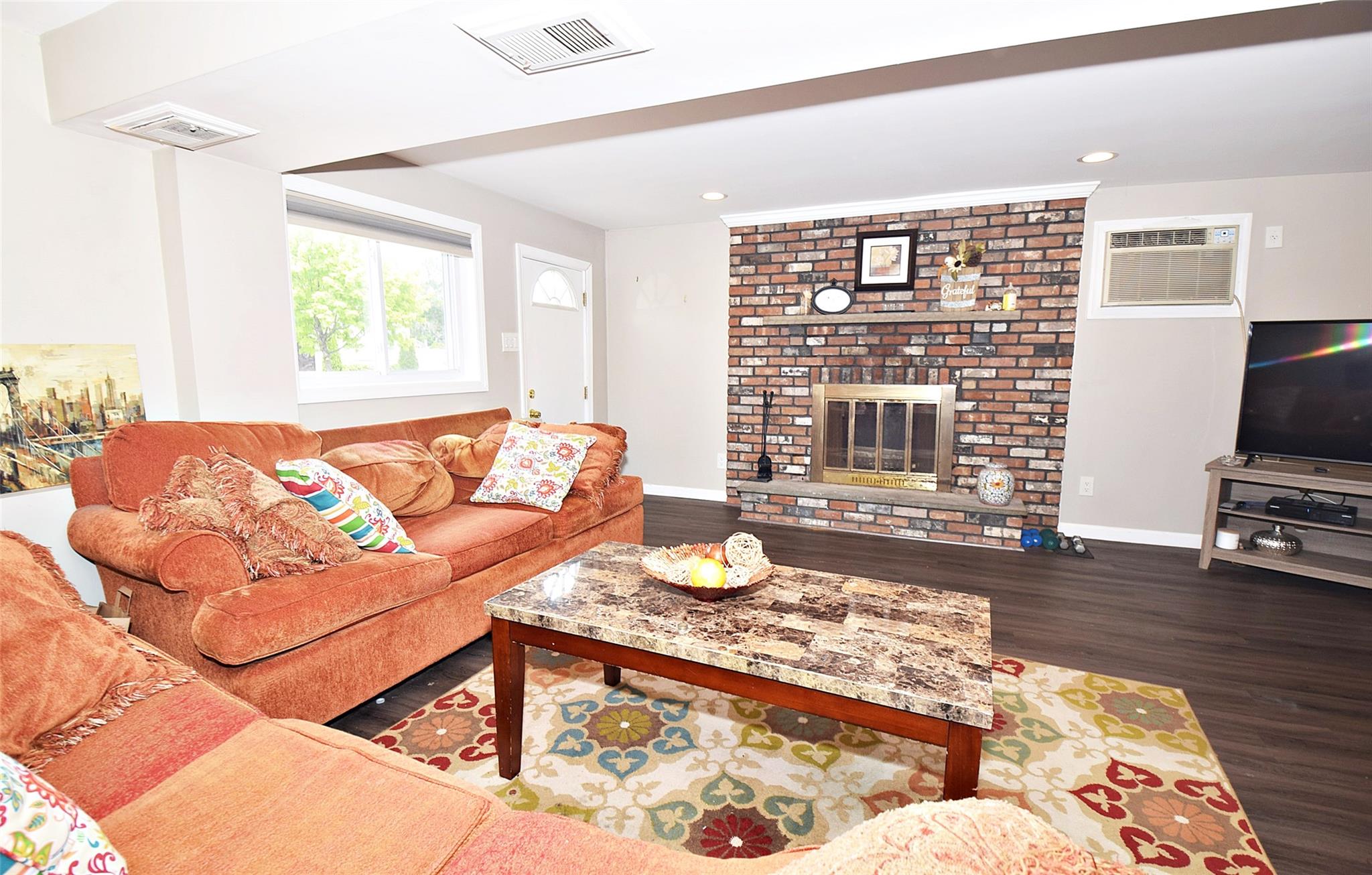 2 Walnut Drive, Syosset, New York image 19