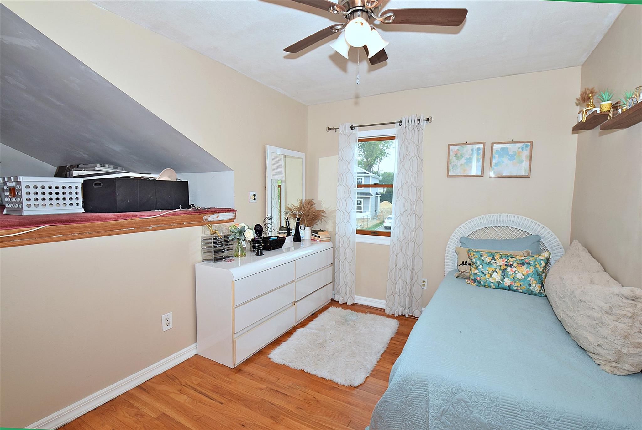 2 Walnut Drive, Syosset, New York image 17