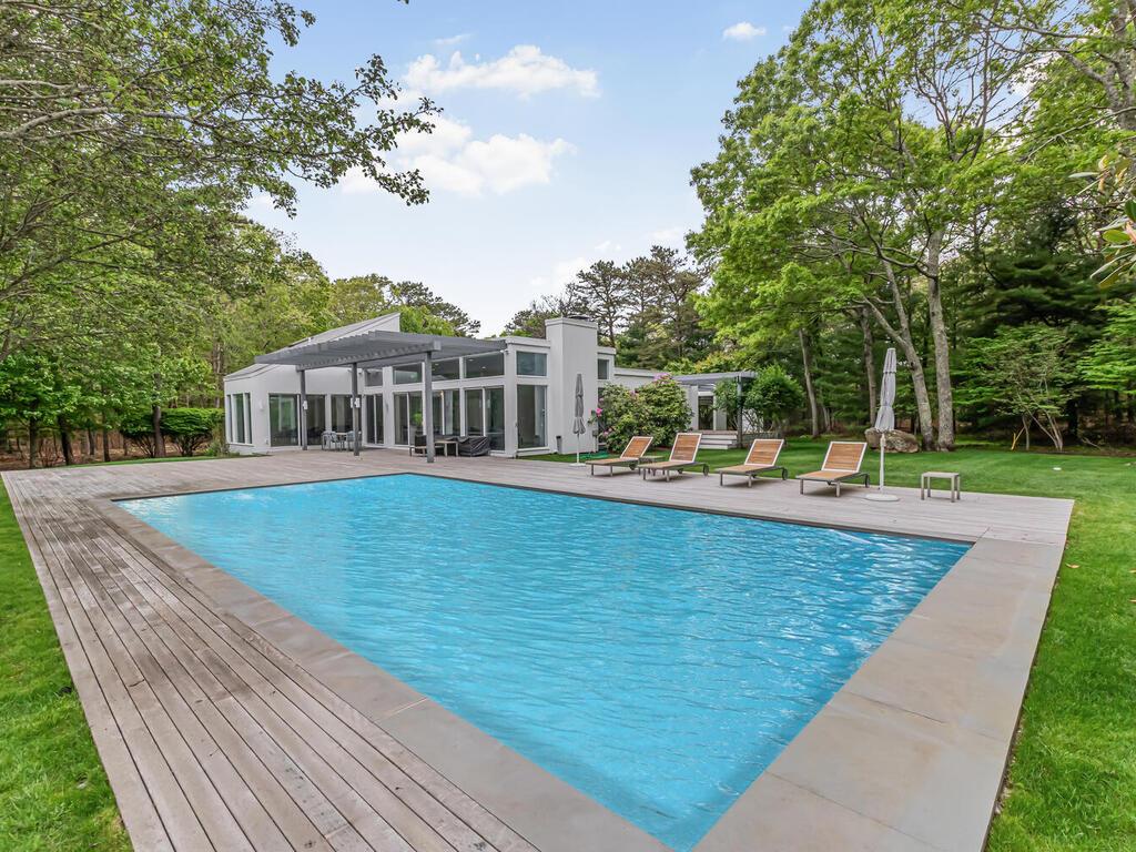 580 Hands Creek Road