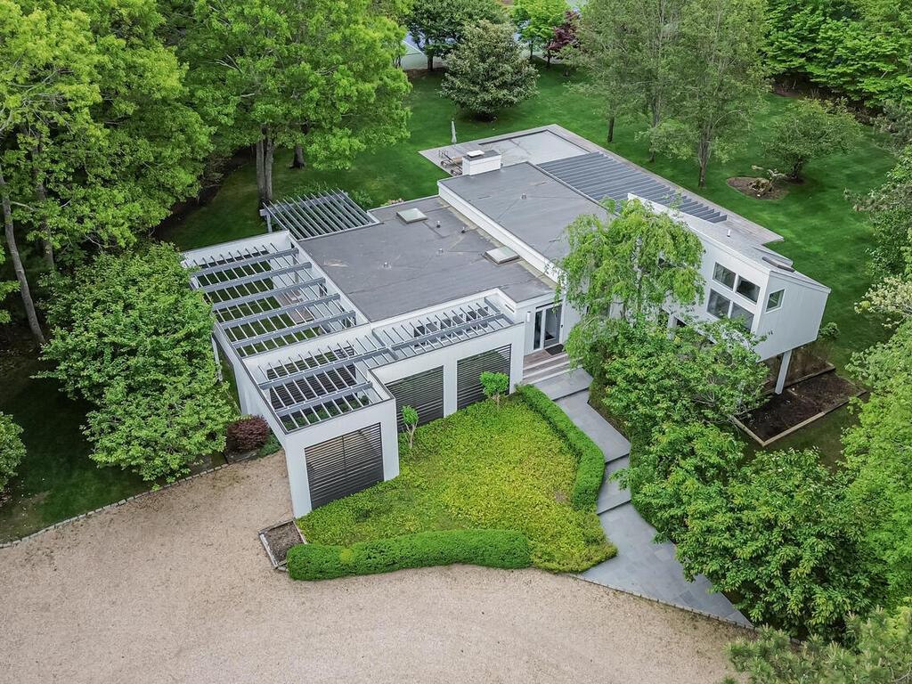 Property for Sale at Hands Creek Road, East Hampton, Hamptons, NY - Bedrooms: 4 
Bathrooms: 3  - $3,999,900
