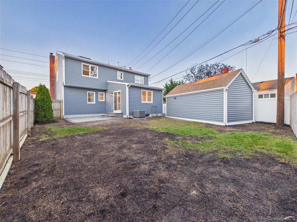 Photo of 2508 Beltagh Avenue, Bellmore, NY 11710 (MLS # 1067122)