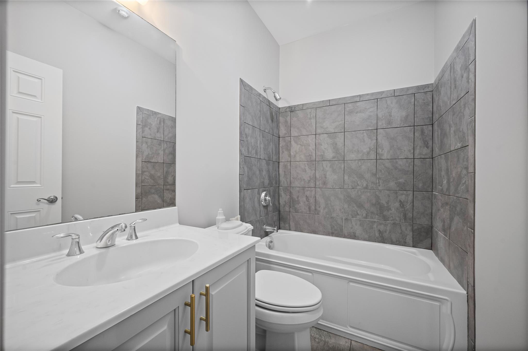 1407 Piccadilly Way #1407, Saint James, New York image 22
