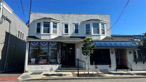 Photo of 275 Bayville Avenue #2E, Bayville, NY 11709 (MLS # 1029768)