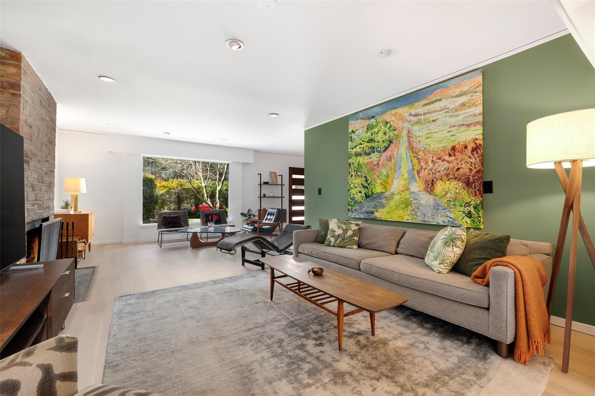 296 Murray Avenue, Larchmont, New York image 6