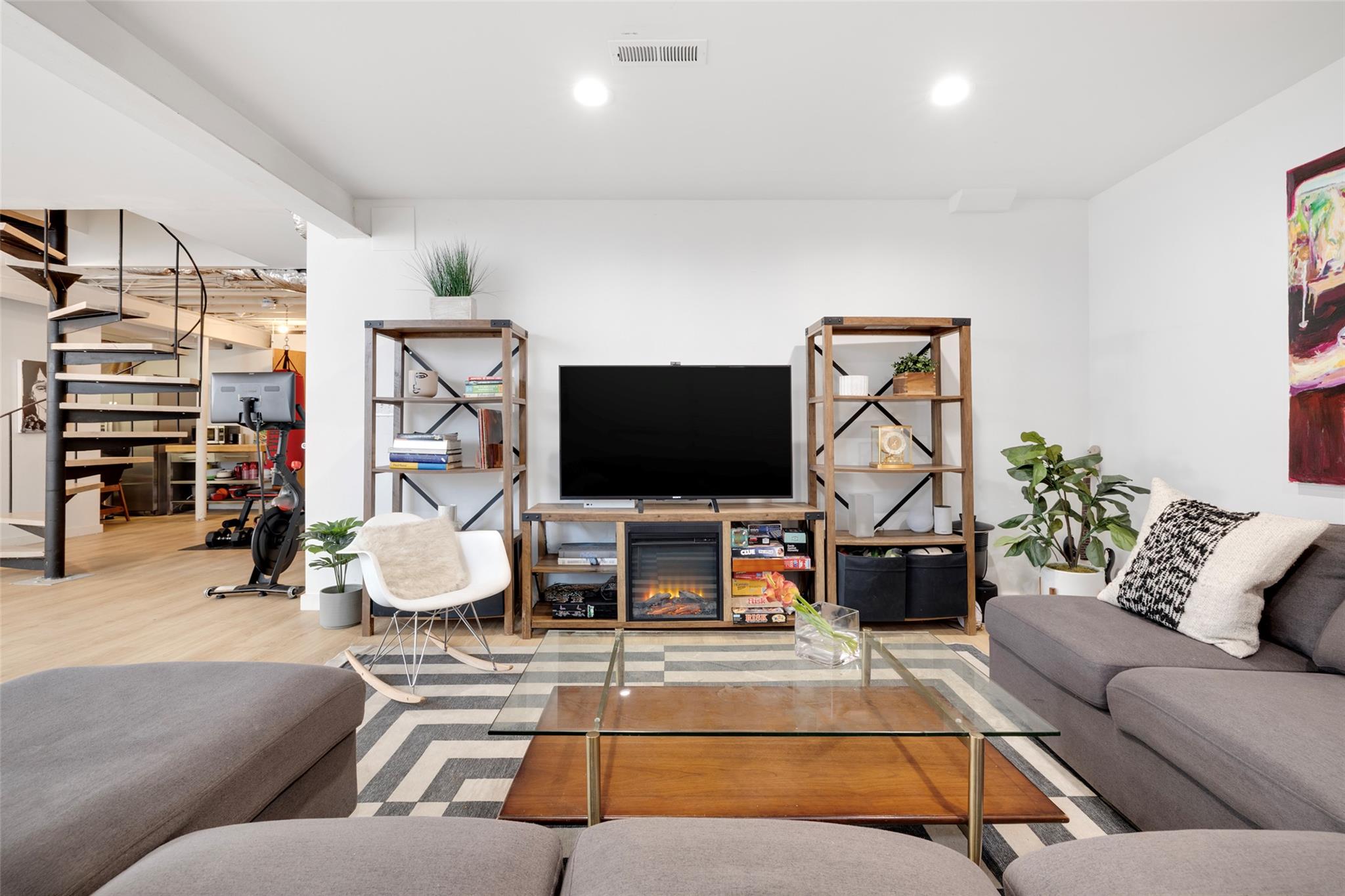 296 Murray Avenue, Larchmont, New York image 36