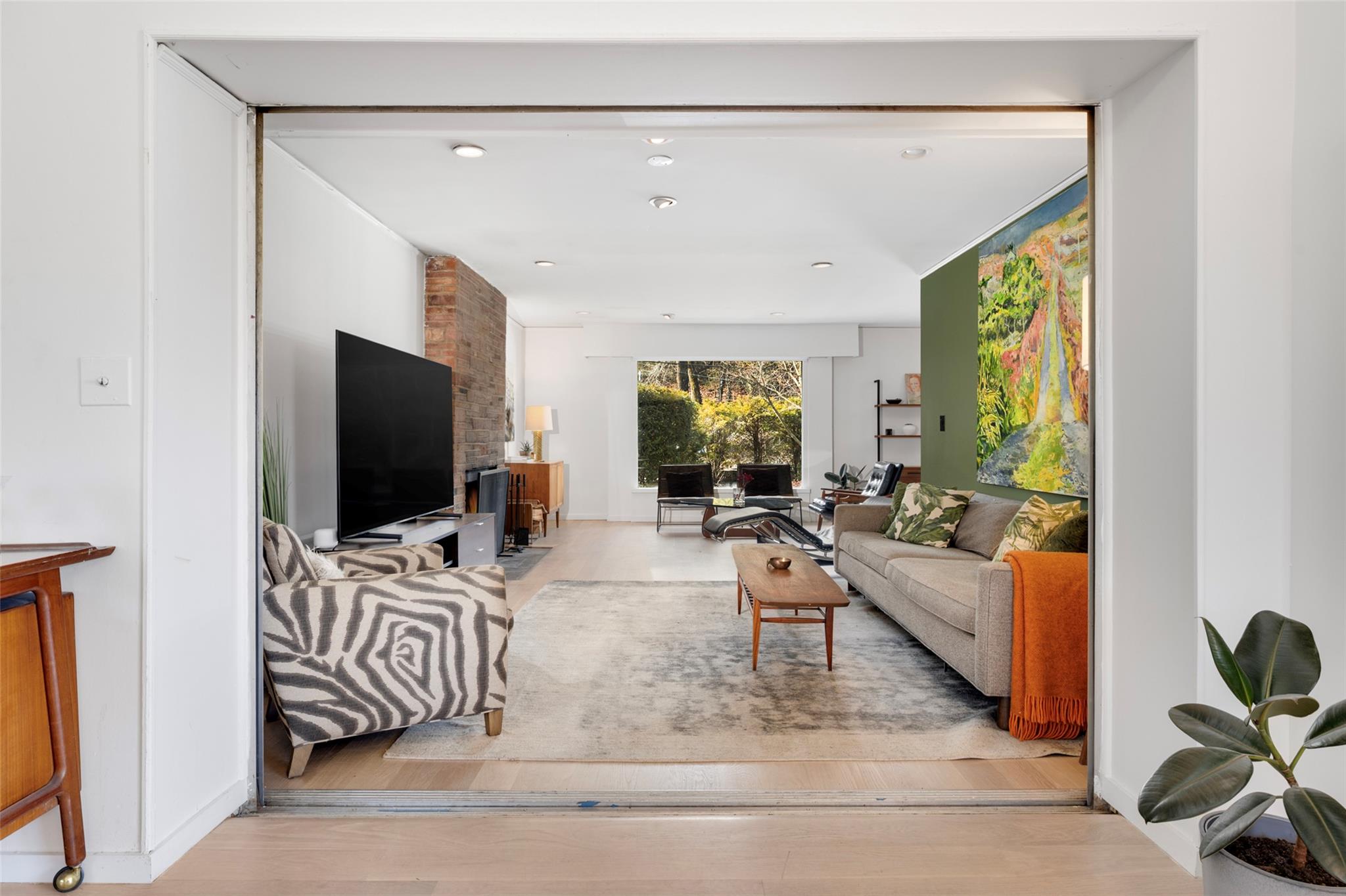 296 Murray Avenue, Larchmont, New York image 9