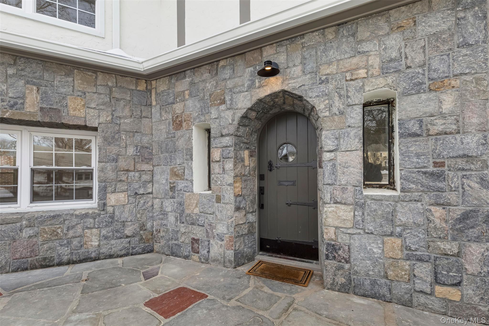 118 Soundview Avenue