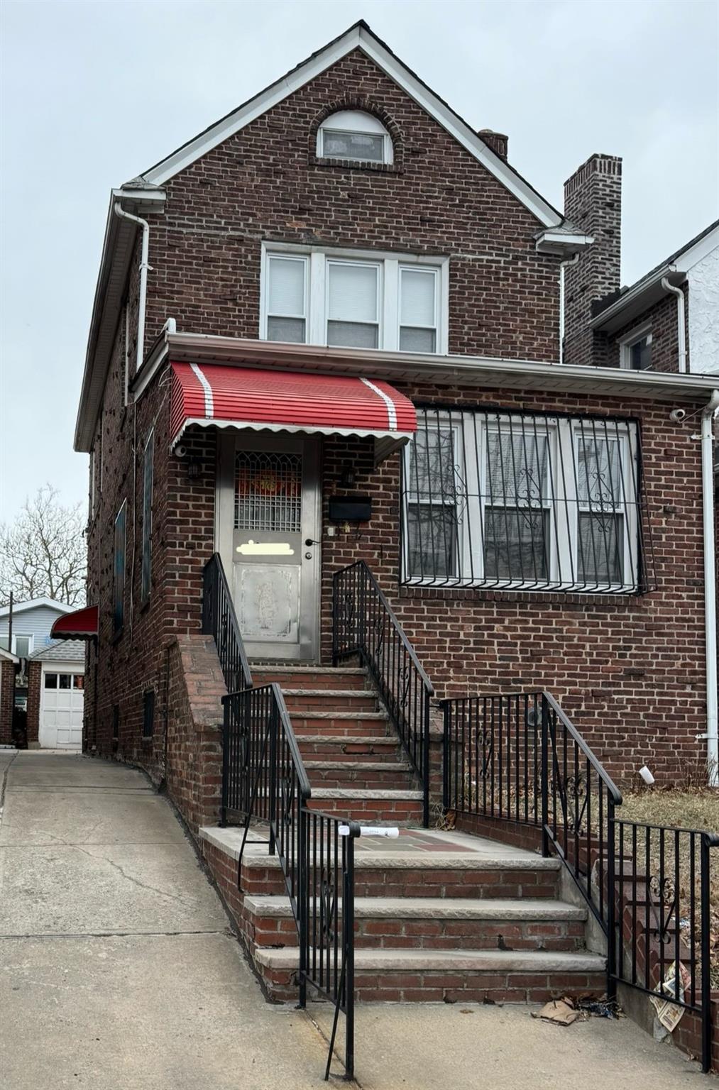 Property for Sale at 163rd Street, Fresh Meadows, Queens, NY - Bedrooms: 4 
Bathrooms: 2 
Rooms: 6  - $990,000