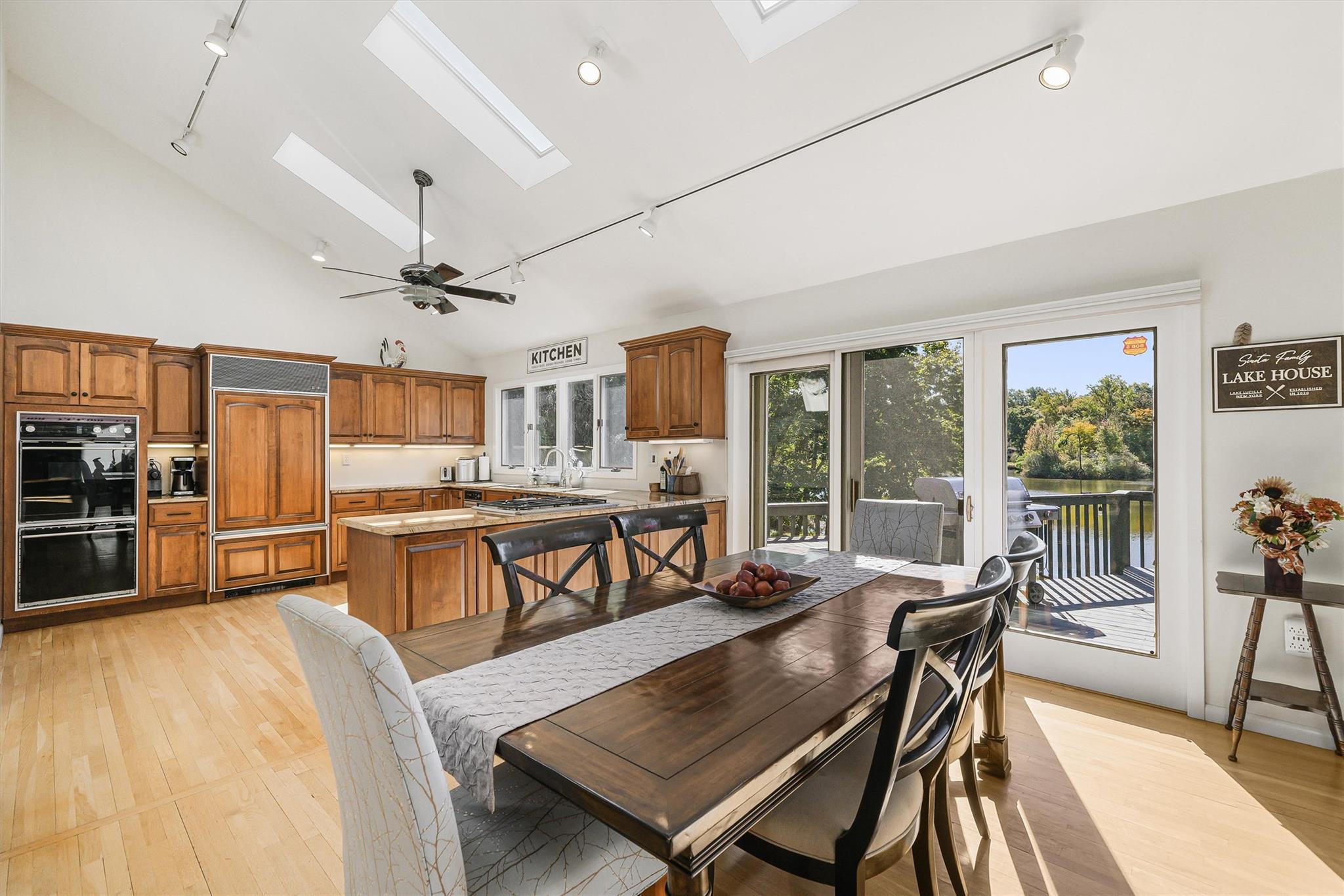 286 S Mountain Road, New City, New York image 14