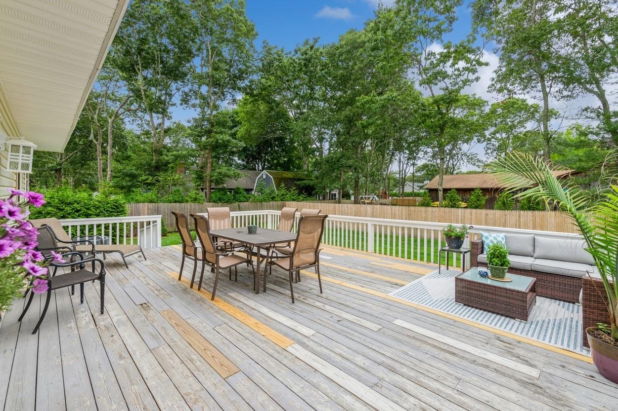 1 Re Court, Hampton Bays, New York image 18