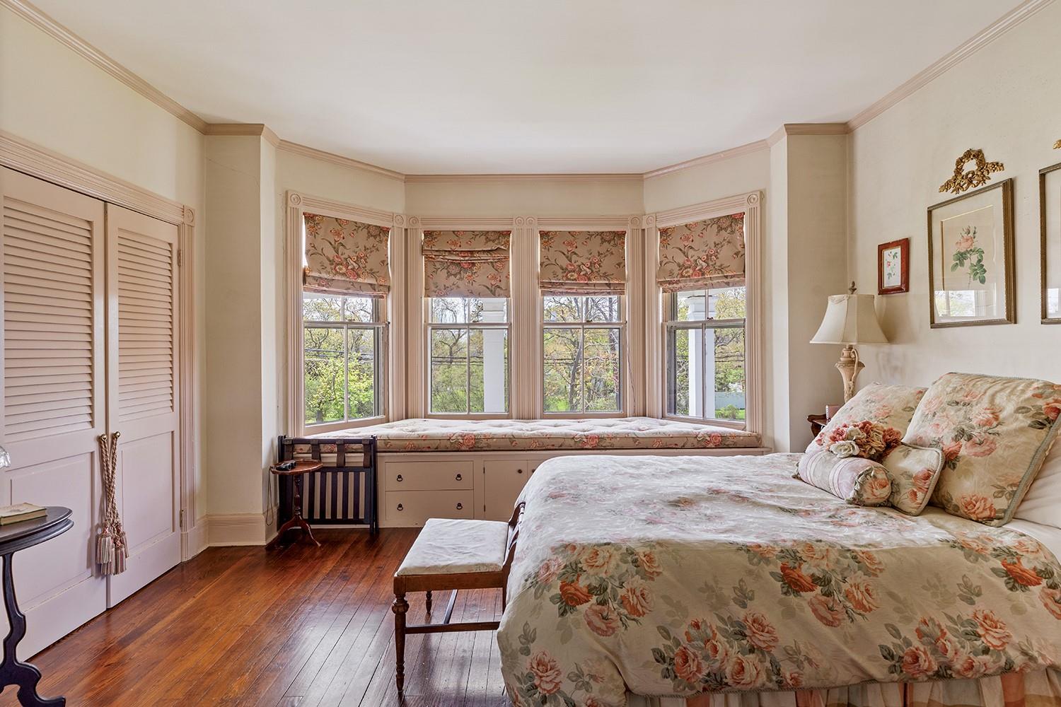 35 S Penataquit Avenue, Bay Shore, New York image 25