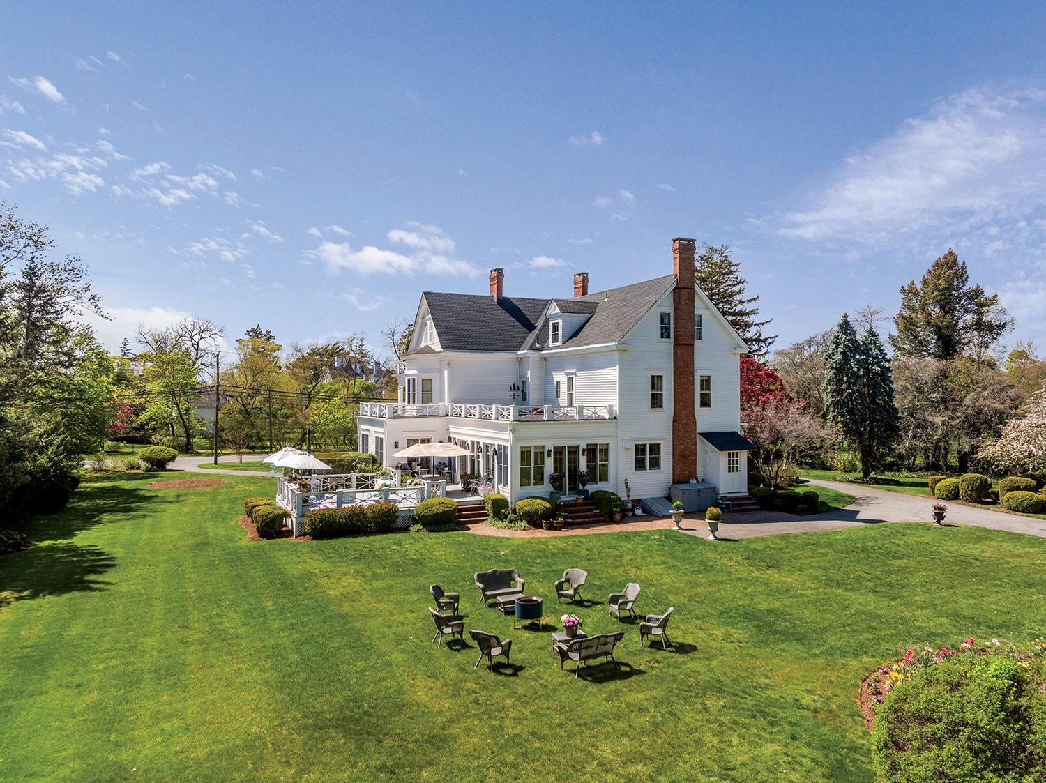 35 S Penataquit Avenue, Bay Shore, New York image 45