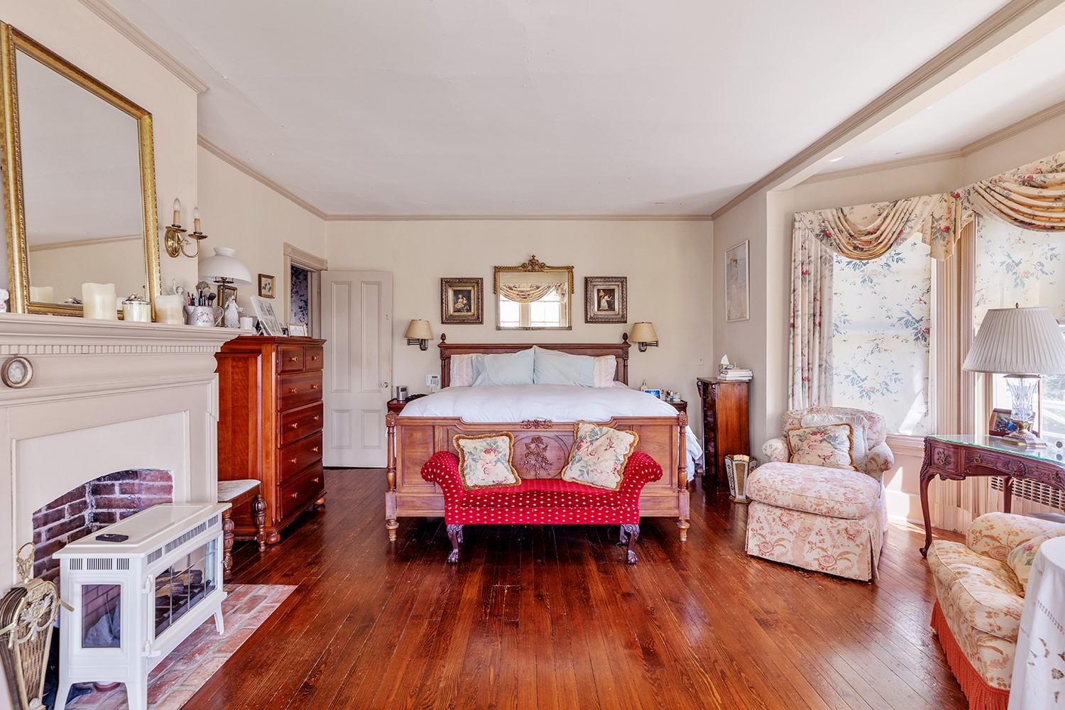 35 S Penataquit Avenue, Bay Shore, New York image 23