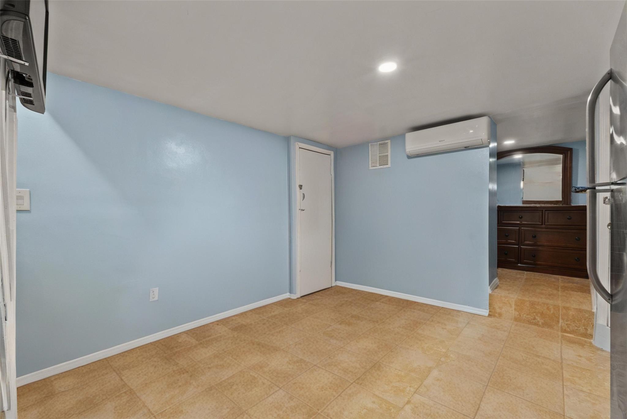 154-04 118th Avenue, Jamaica, New York image 22
