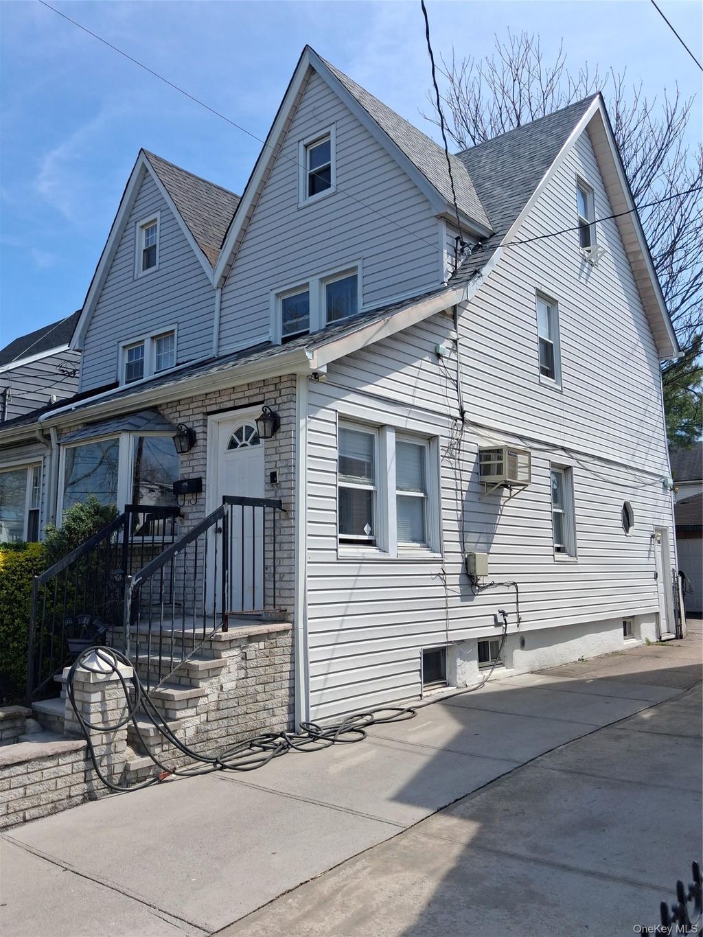 Photo of 5316 Avenue M, Brooklyn, NY 11234 (MLS # 985992)
