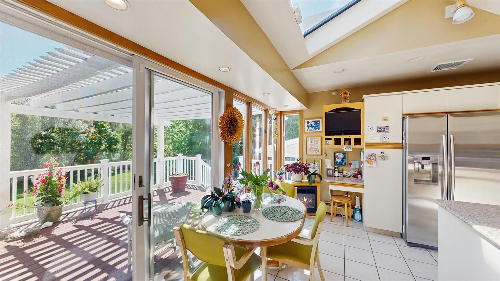 173 Swan Lake Drive, Patchogue, New York image 7