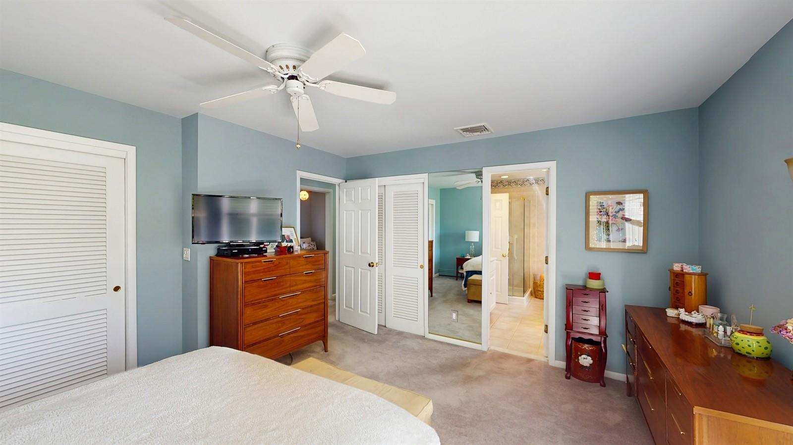 173 Swan Lake Drive, Patchogue, New York image 15