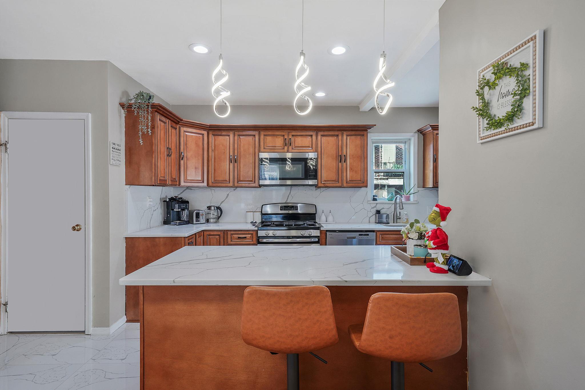 86-15 232 Street, Queens Village, New York image 9