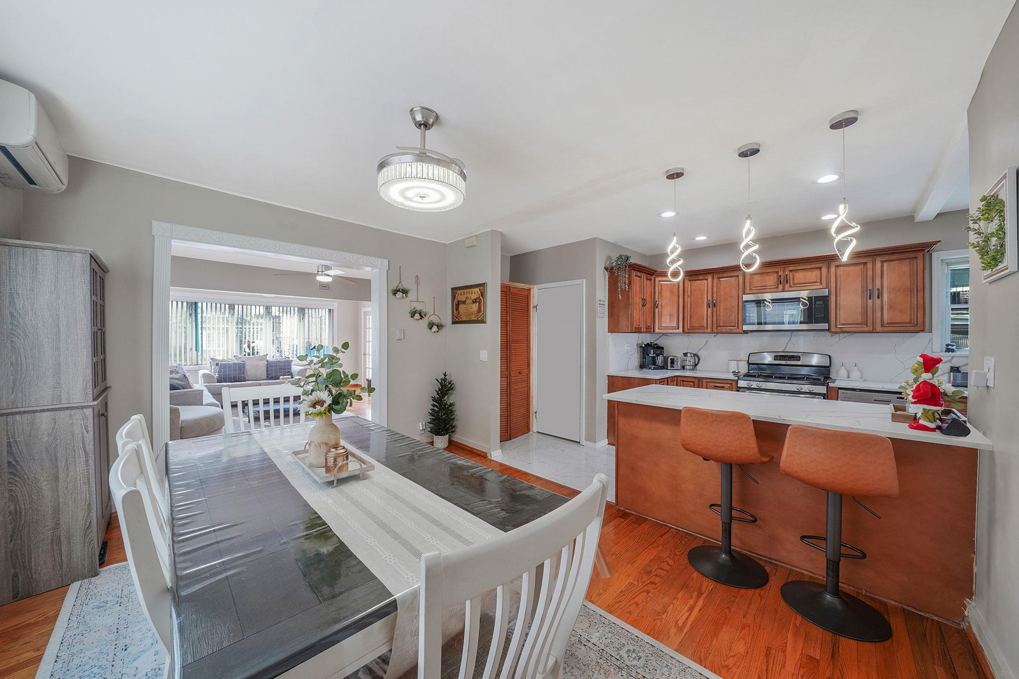 86-15 232 Street, Queens Village, New York image 8