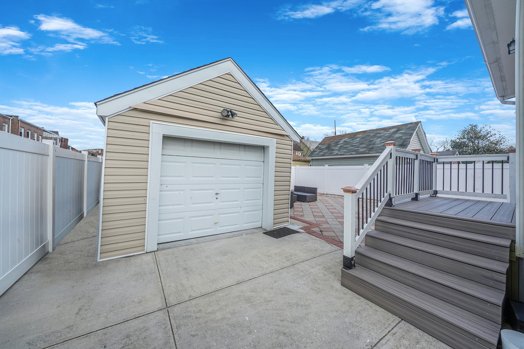 86-15 232 Street, Queens Village, New York image 27