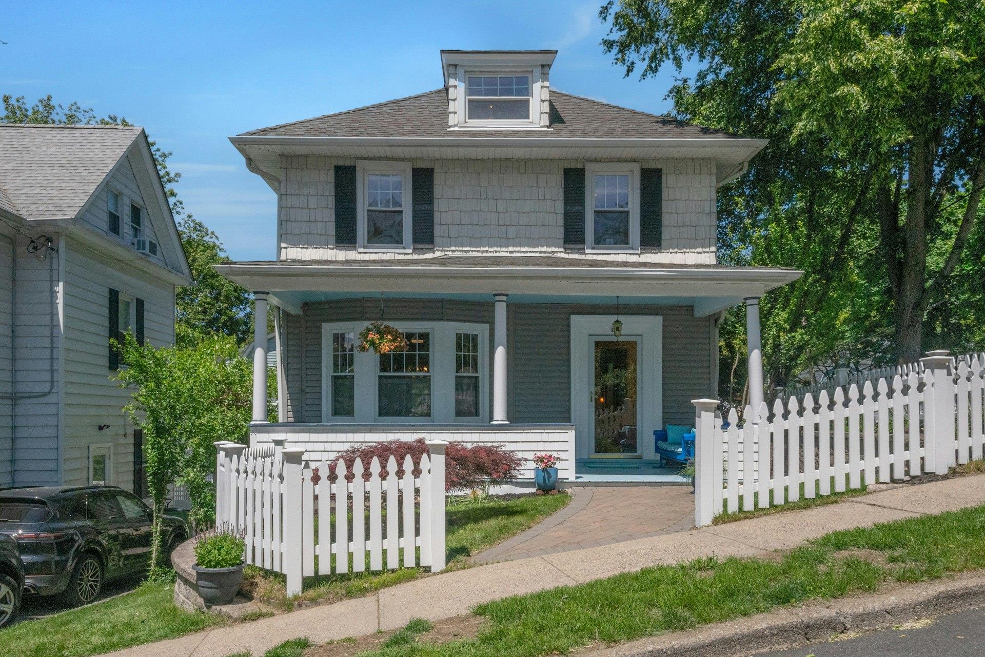 65 Hamilton Place, Tarrytown, New York image 1