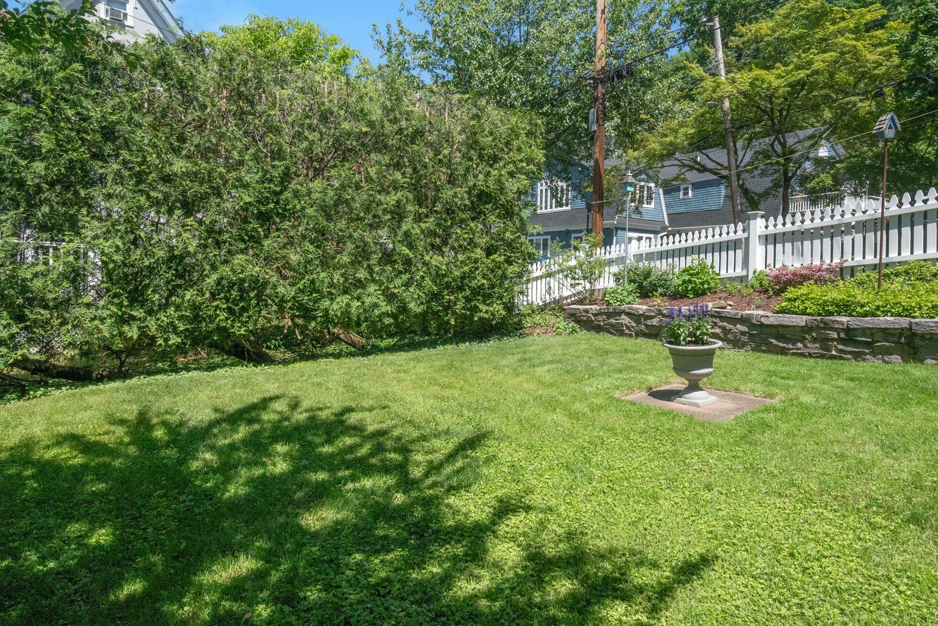 65 Hamilton Place, Tarrytown, New York image 28
