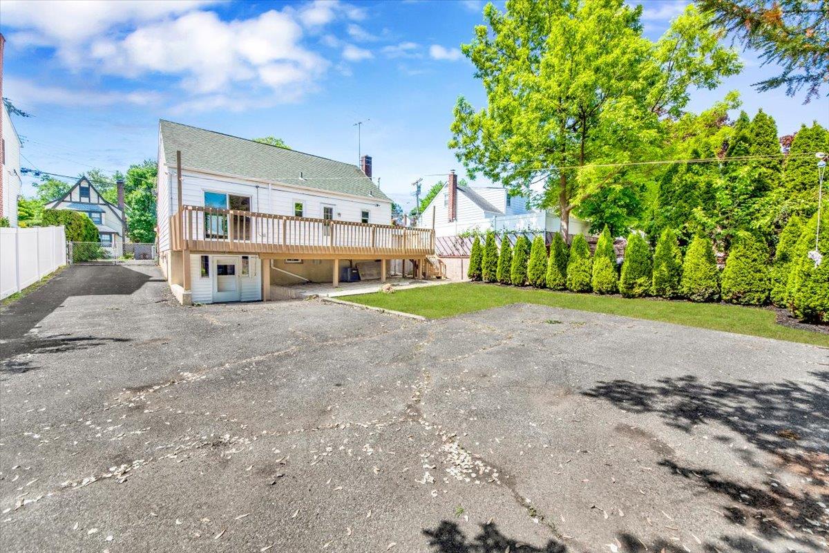 105 Colgate Avenue, Yonkers, New York image 22