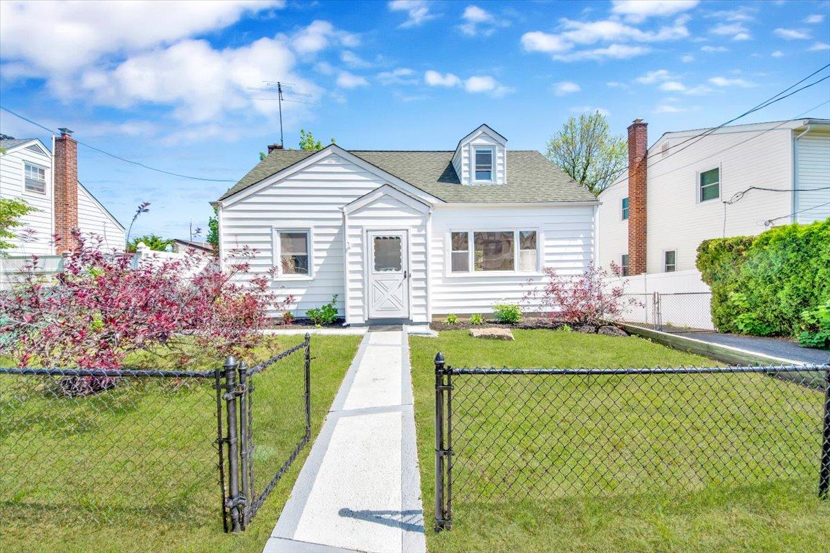 105 Colgate Avenue, Yonkers, New York image 1