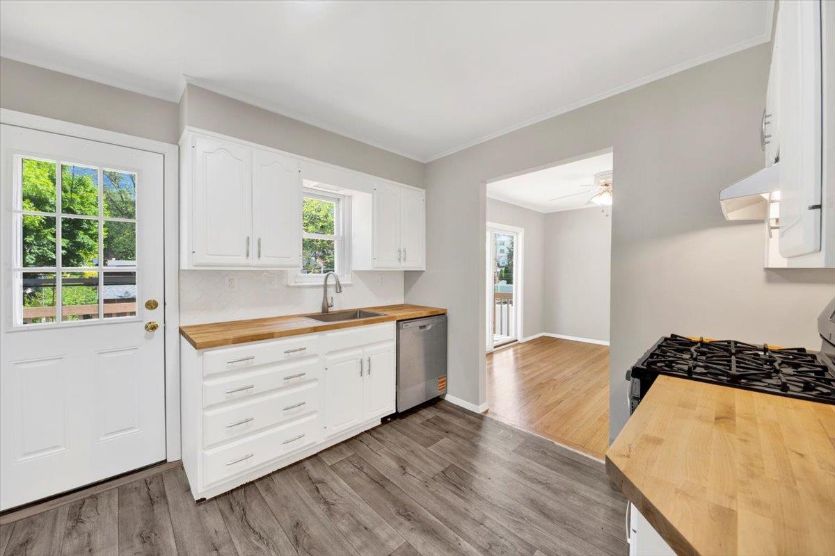 105 Colgate Avenue, Yonkers, New York image 4