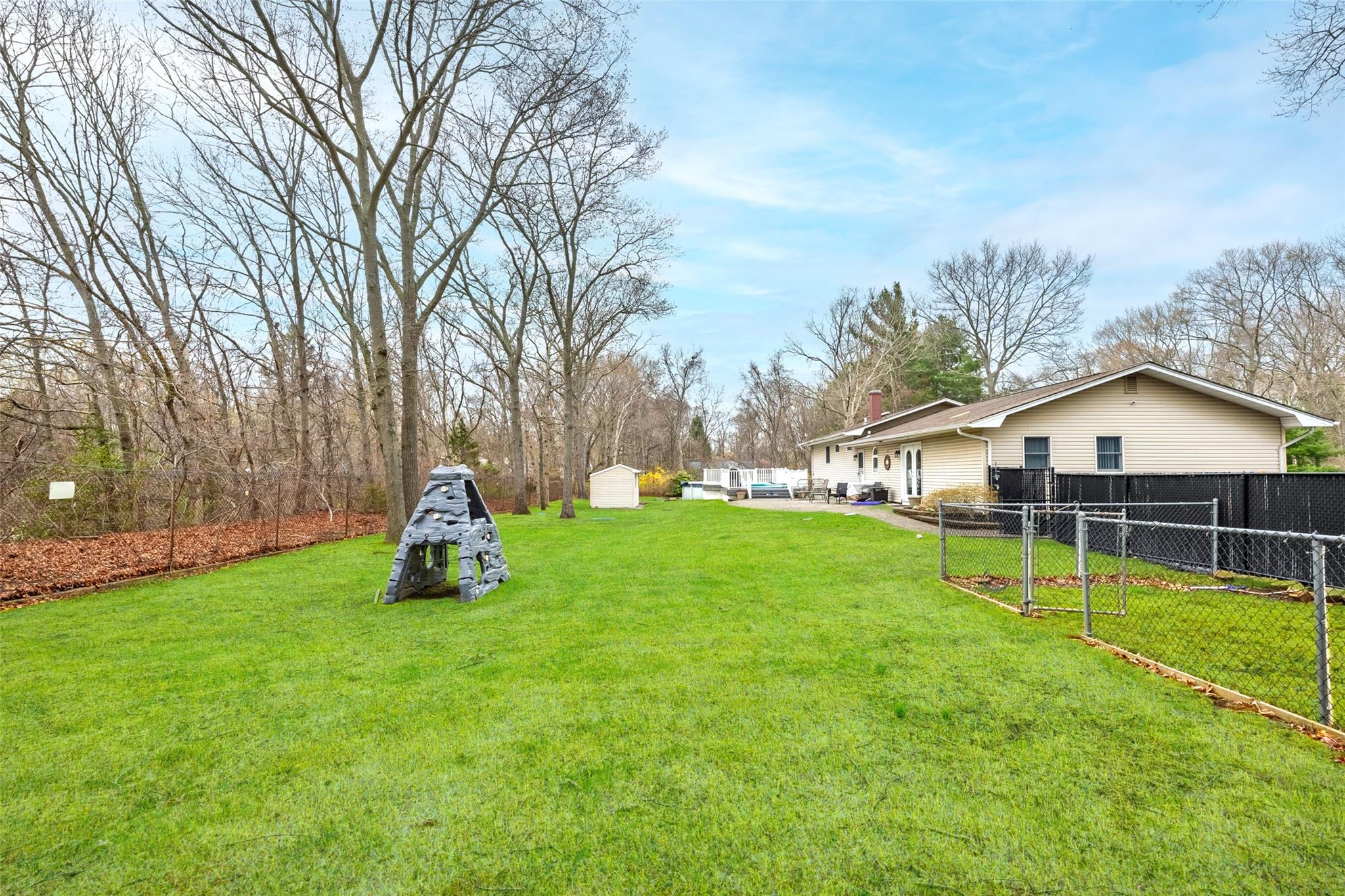 14 Groton Drive, Port Jefferson Station, New York image 24