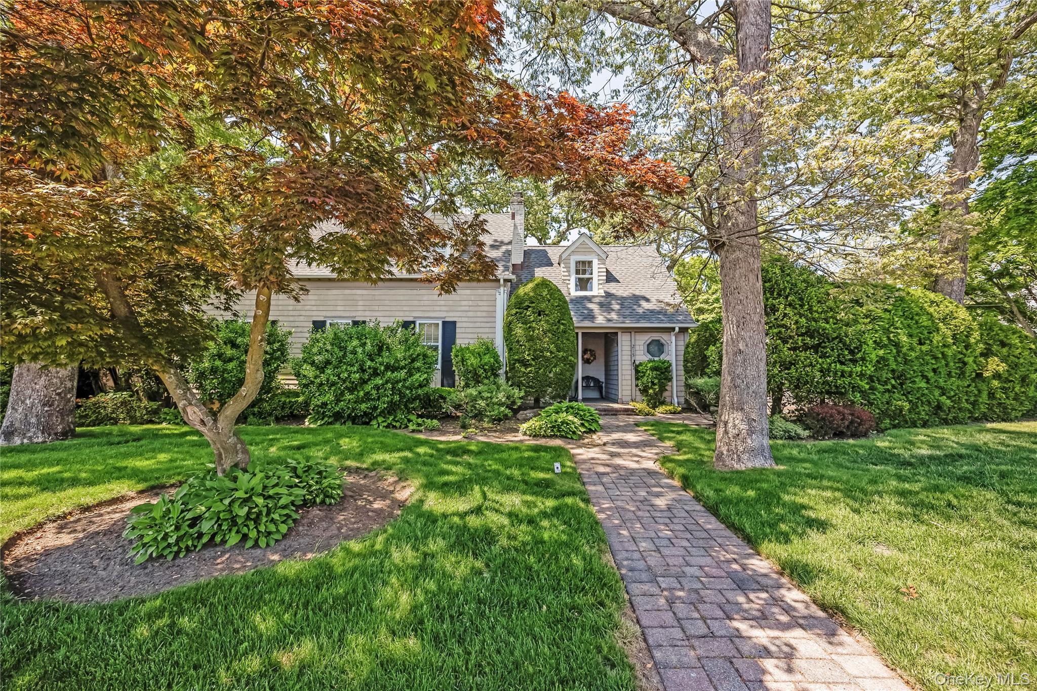 215 Melville Road