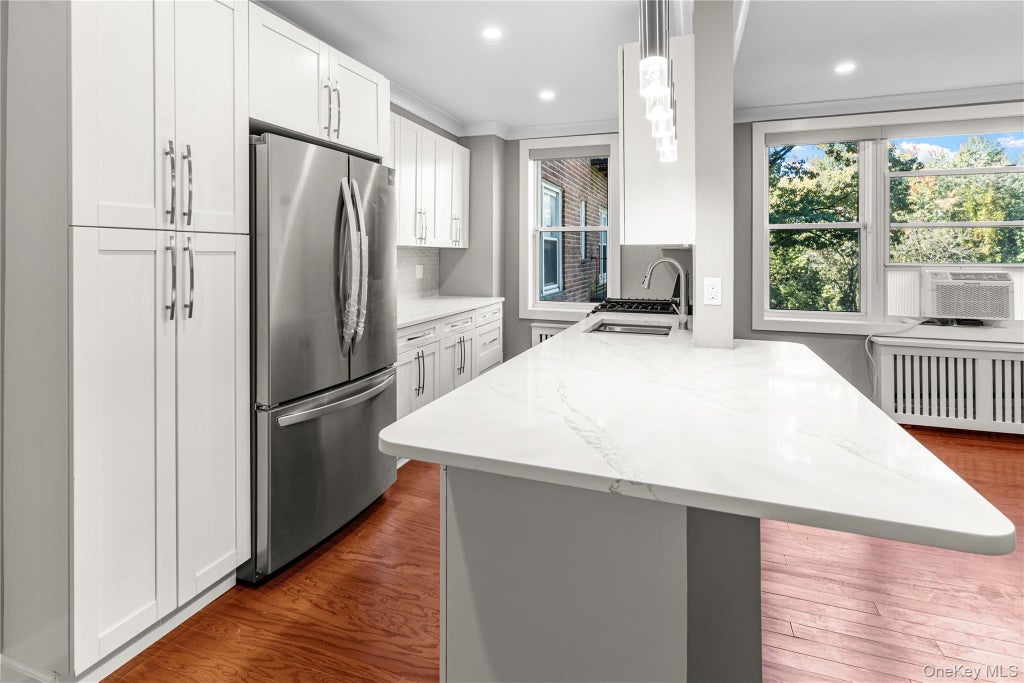 Photo of 1133 Midland Avenue #2C, Bronxville, NY 10708 (MLS # 1056289)