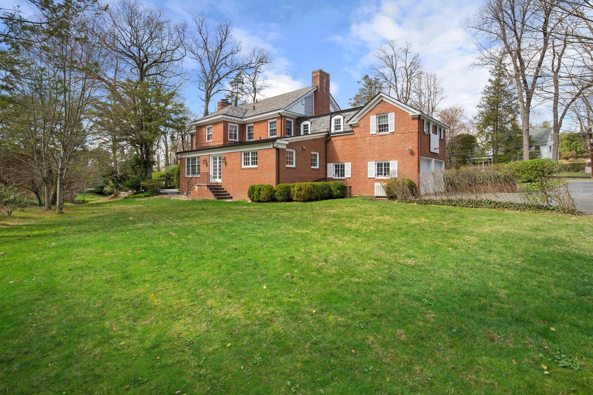 26 Oxford Road, Scarsdale, Florida image 24