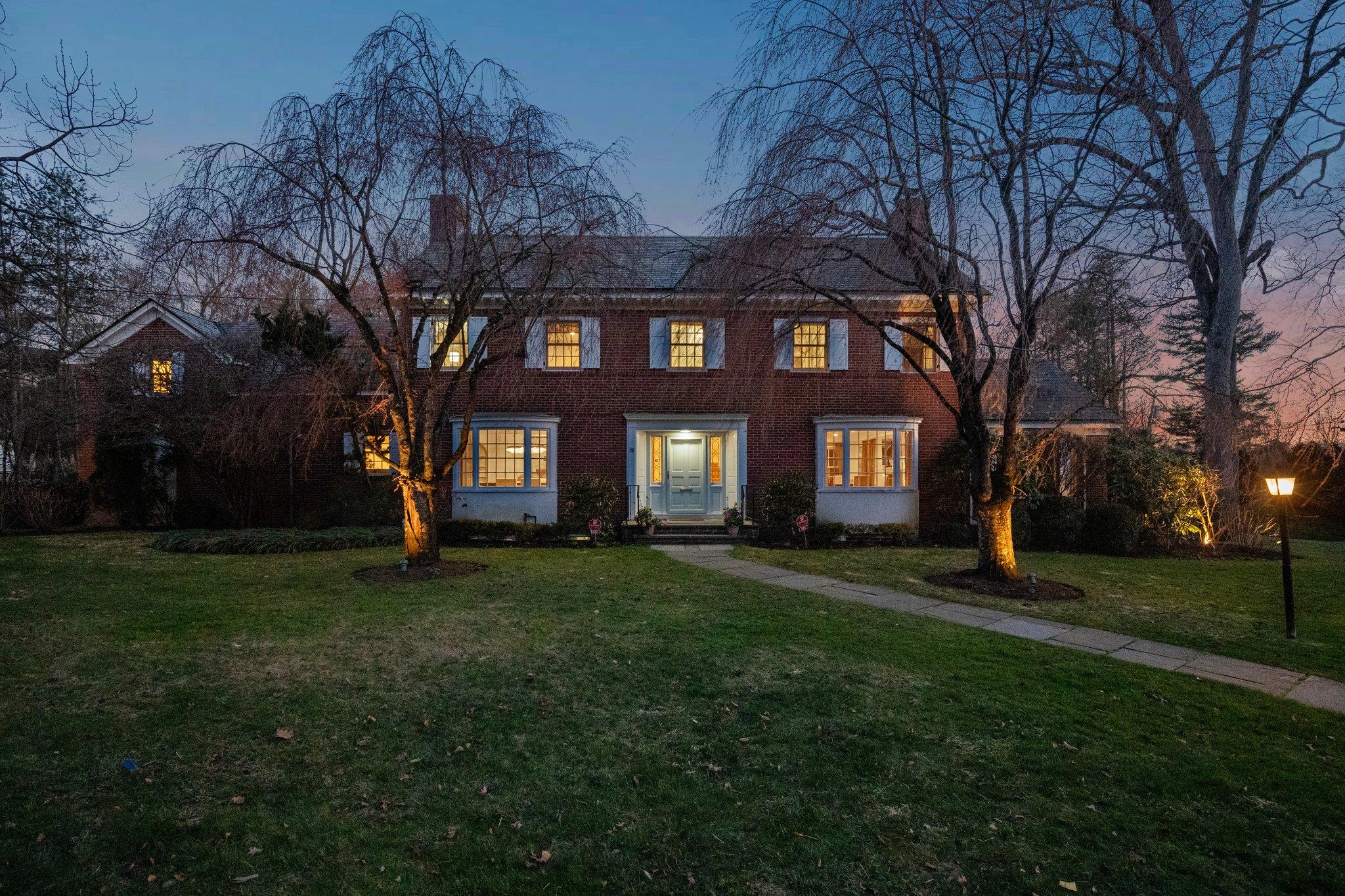 26 Oxford Road, Scarsdale, Florida image 27